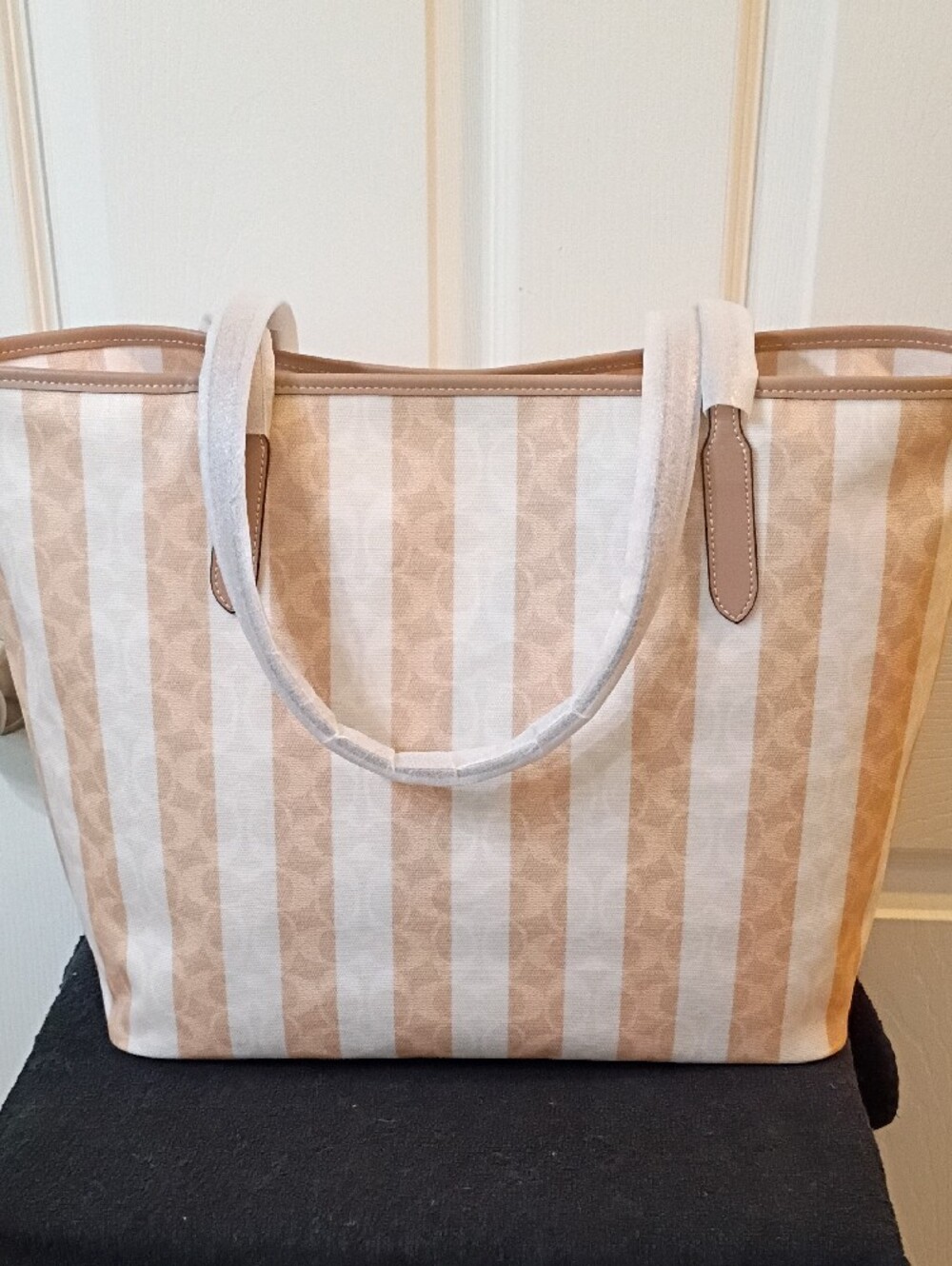 Coach Sand/Tan Large Striped Signature Tote NWT - Picture 5 of 6